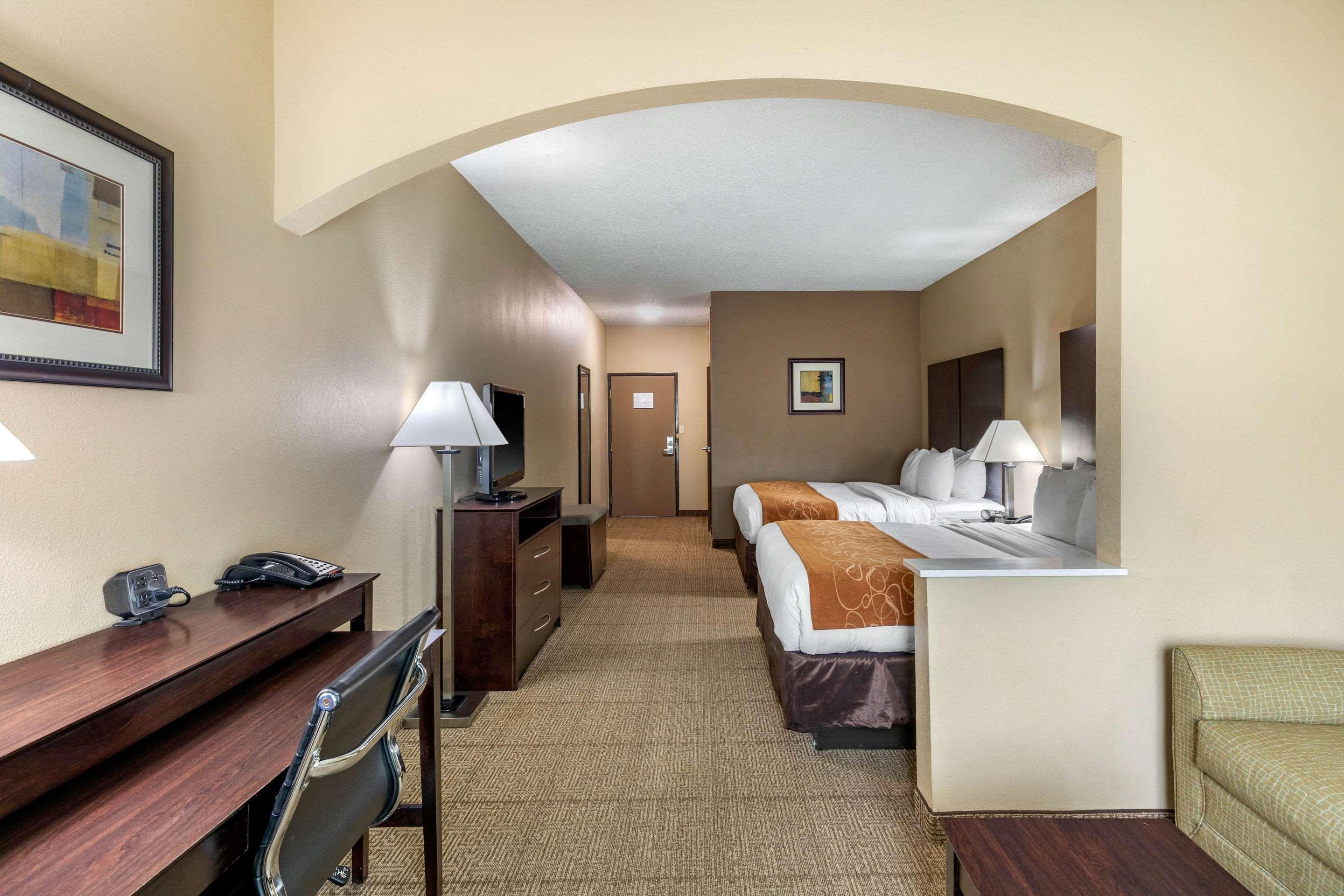Comfort - Plano West 3*