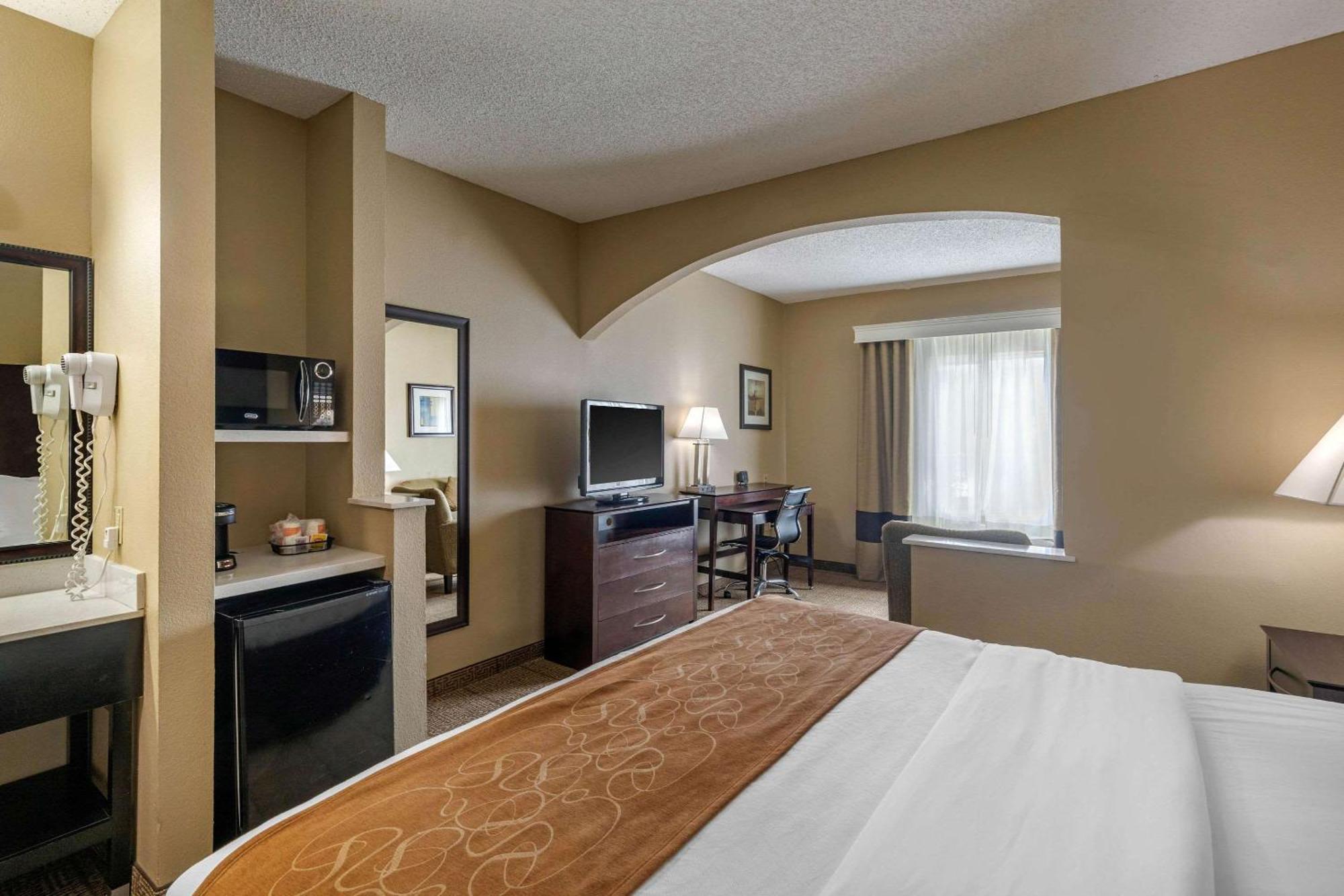 Comfort - Plano West Hotel