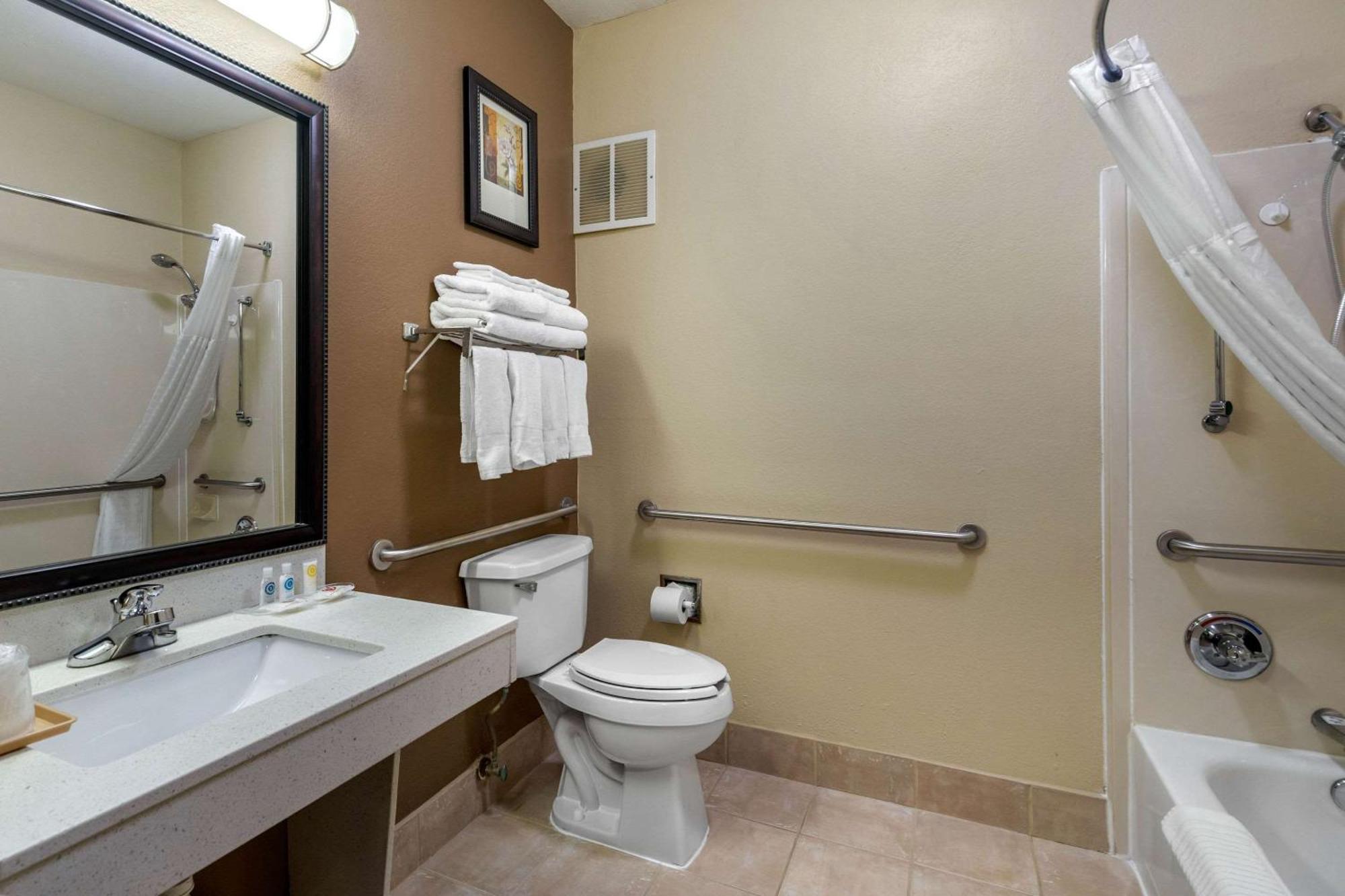 Hotel Comfort - Plano West