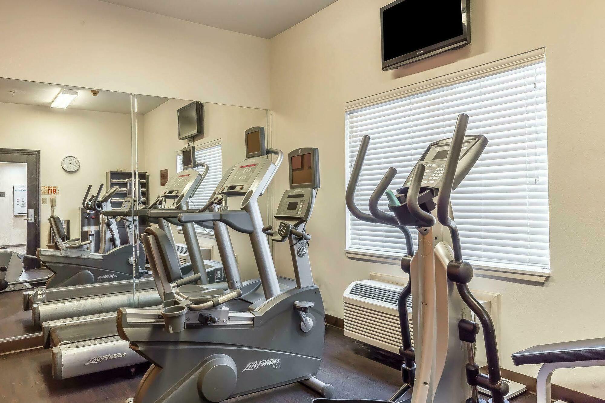 Comfort - Plano West Hotel 3*