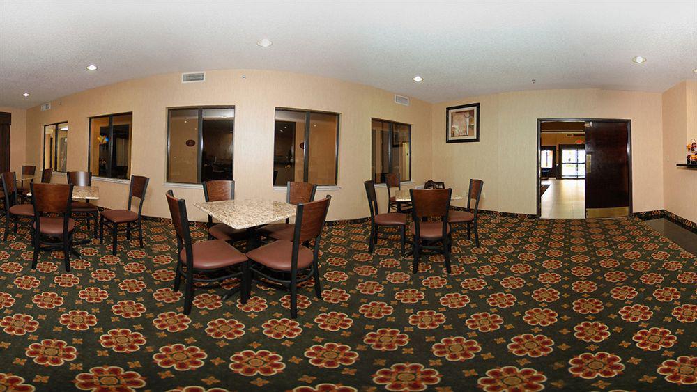 Comfort - Plano West 3*
