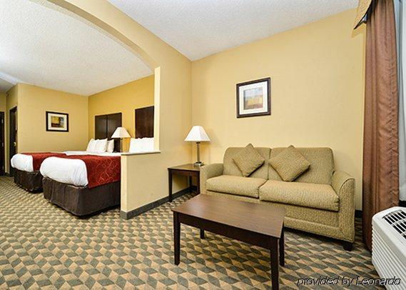 Comfort - Plano West Hotel 3*